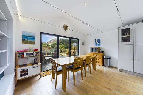 2 Anthea Road, Paignton, TQ3 1JY