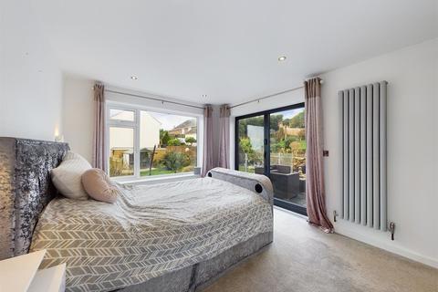2 Anthea Road, Paignton, TQ3 1JY