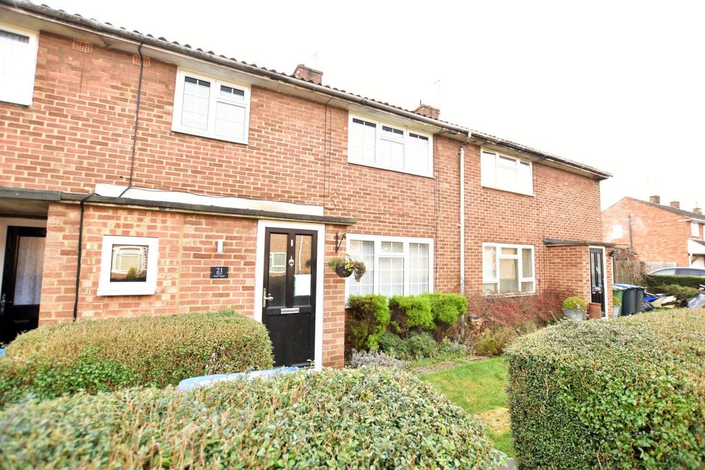 Hardy Road, Hemel Hempstead, HP2 3 bed terraced house £1,450 pcm (£