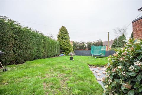 50 Cedar Close, Burntwood, WS7 4RX