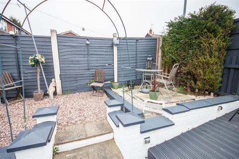 50 Cedar Close, Burntwood, WS7 4RX