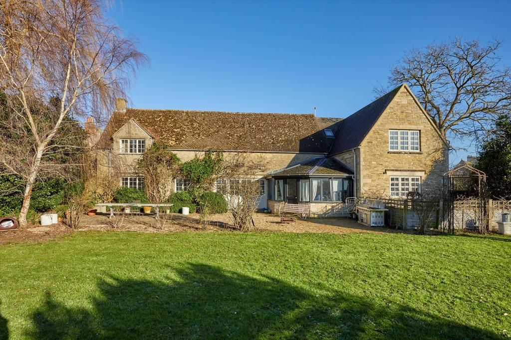 Langford, Lechlade, Oxfordshire, GL7 6 bed barn conversion £1,750,000