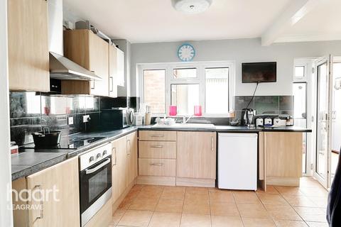 45 Radnor Road, Luton, LU4 0UG