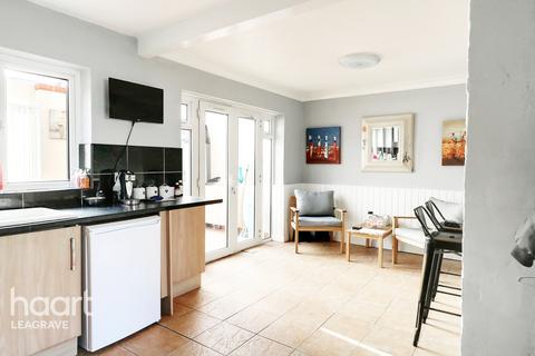 45 Radnor Road, Luton, LU4 0UG