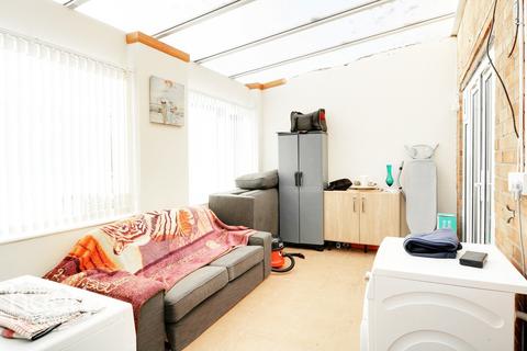 45 Radnor Road, Luton, LU4 0UG