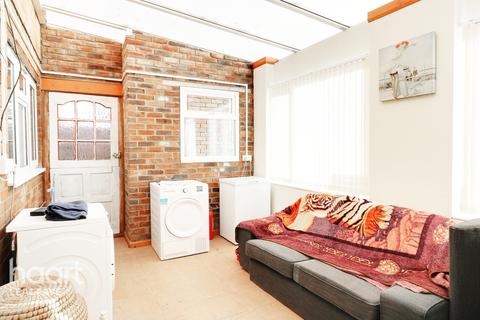 45 Radnor Road, Luton, LU4 0UG