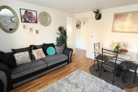 13 Sachfield Drive, Chafford Hundred, Grays, RM16 6QJ
