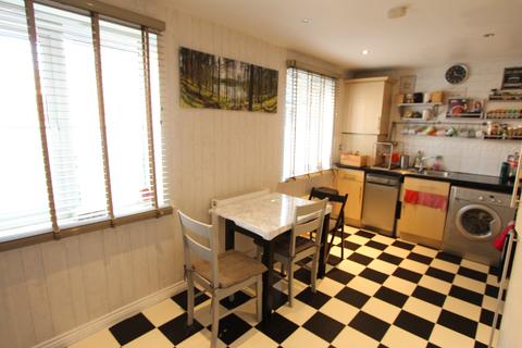 13 Sachfield Drive, Chafford Hundred, Grays, RM16 6QJ