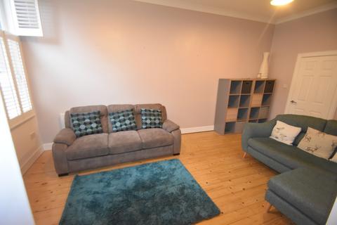 2 bedroom flat to rent, Old Dumbarton Road, Glasgow G3