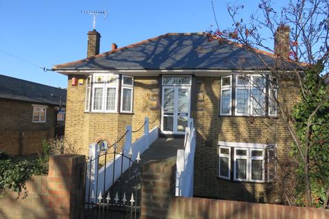53 Chadwell Road, Grays, RM17 5SY