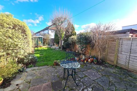 40 Limes Avenue, Carshalton, SM5 2AF