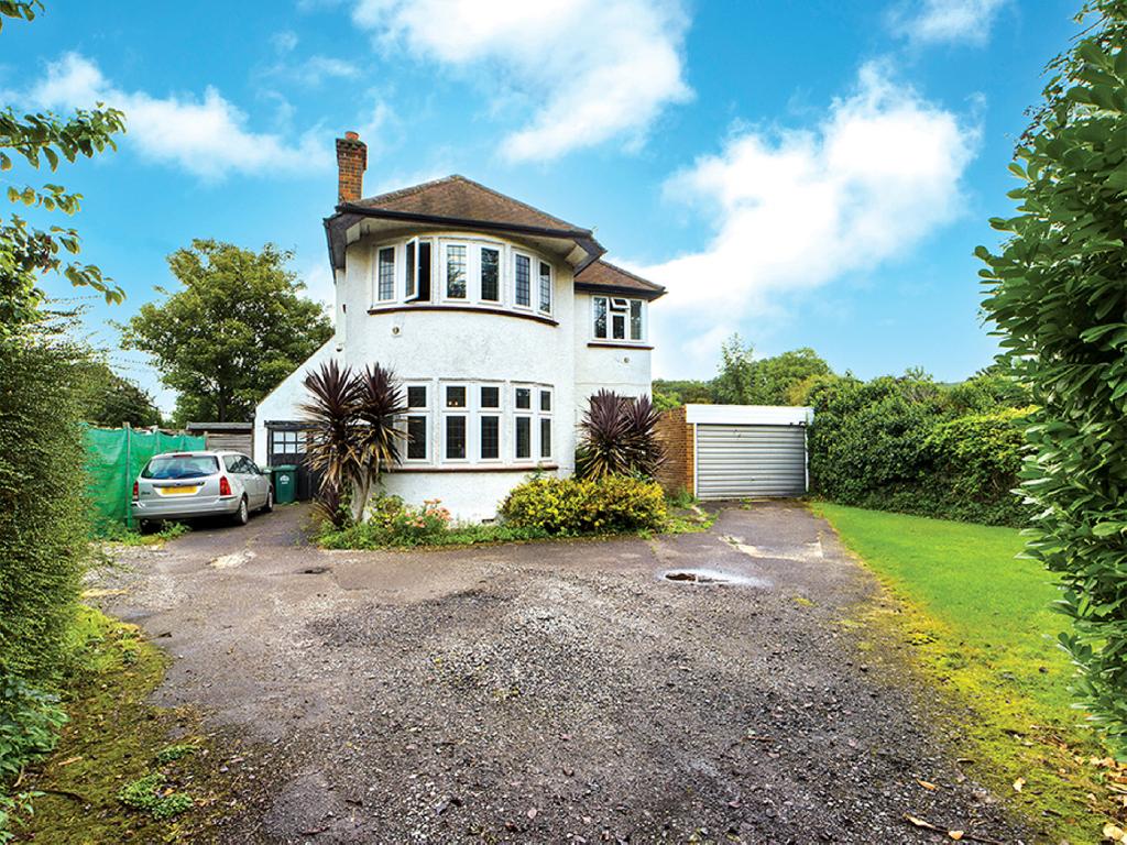 Burnside, Horton Road, Stanwell Moor... 3 bed detached house £400,000