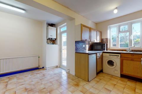 716 Hanworth Road, Whitton, Hounslow, TW4 5NT