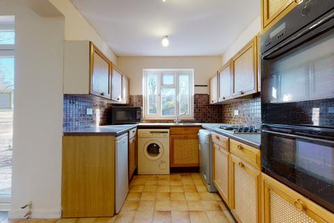 716 Hanworth Road, Whitton, Hounslow, TW4 5NT