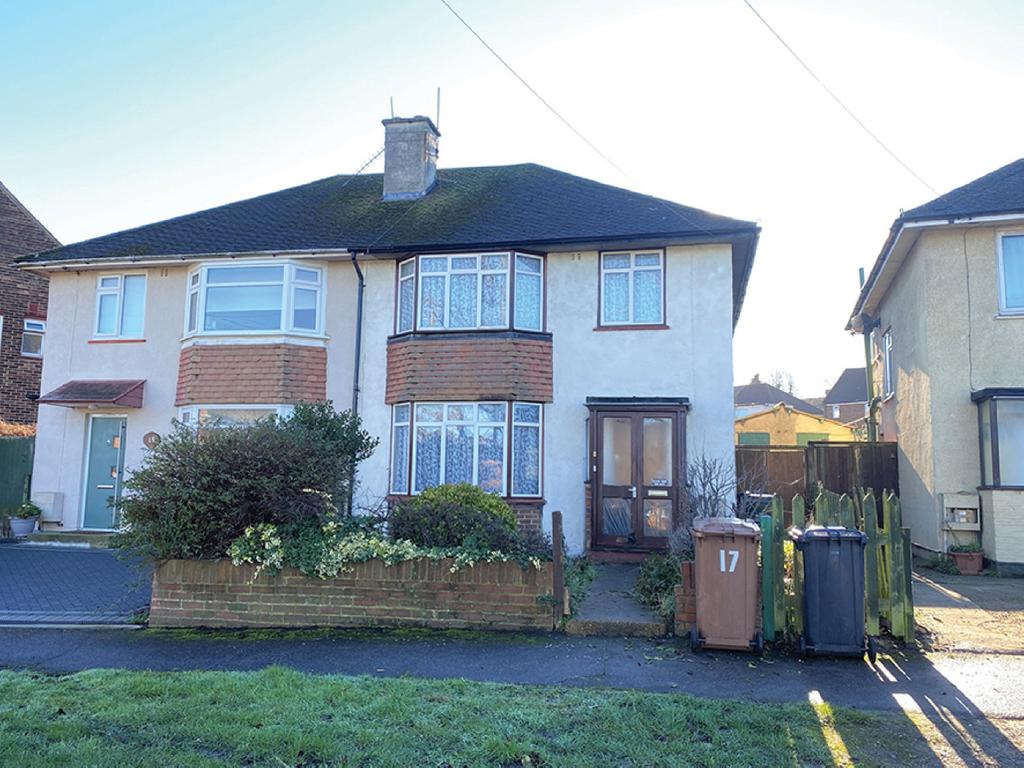 17 Alamein Road, Kent 3 bed semidetached house £120,000