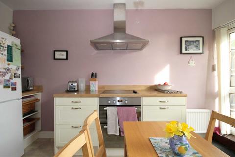 83 Aragon Road, Morden, SM4 4QG
