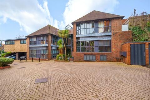 2 bedroom flat for sale, Old Station Approach, Winchester, Hampshire, SO23