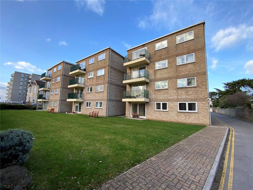 Chandos Court, Ellenborough Park... 2 bed apartment £925 pcm (£213 pw)