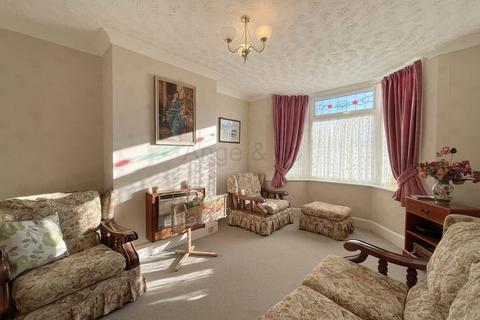 58 Beccles Road, Lowestoft, NR33 8QY