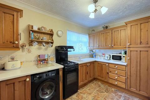 58 Beccles Road, Lowestoft, NR33 8QY