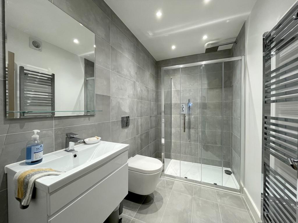 En suite shower room