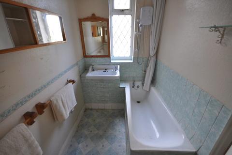 102 Highfield Crescent, Thorne, Doncaster, DN8 4DW
