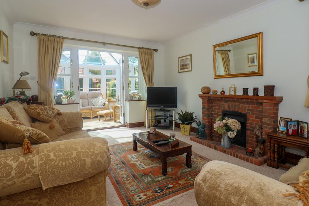 Kingswood Rise, Four Marks 5 bed detached house £760,000