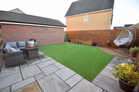 2 Clos Stratton, Coity, Bridgend, CF35 6GR