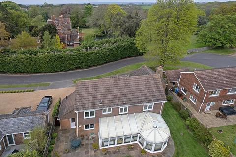 4 bedroom detached house for sale - The Vallance, Lynsted, Sittingbourne, ME9
