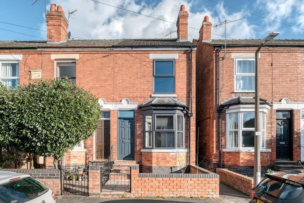 Wilson Street, Worcester 2 bed end of terrace house £215,000