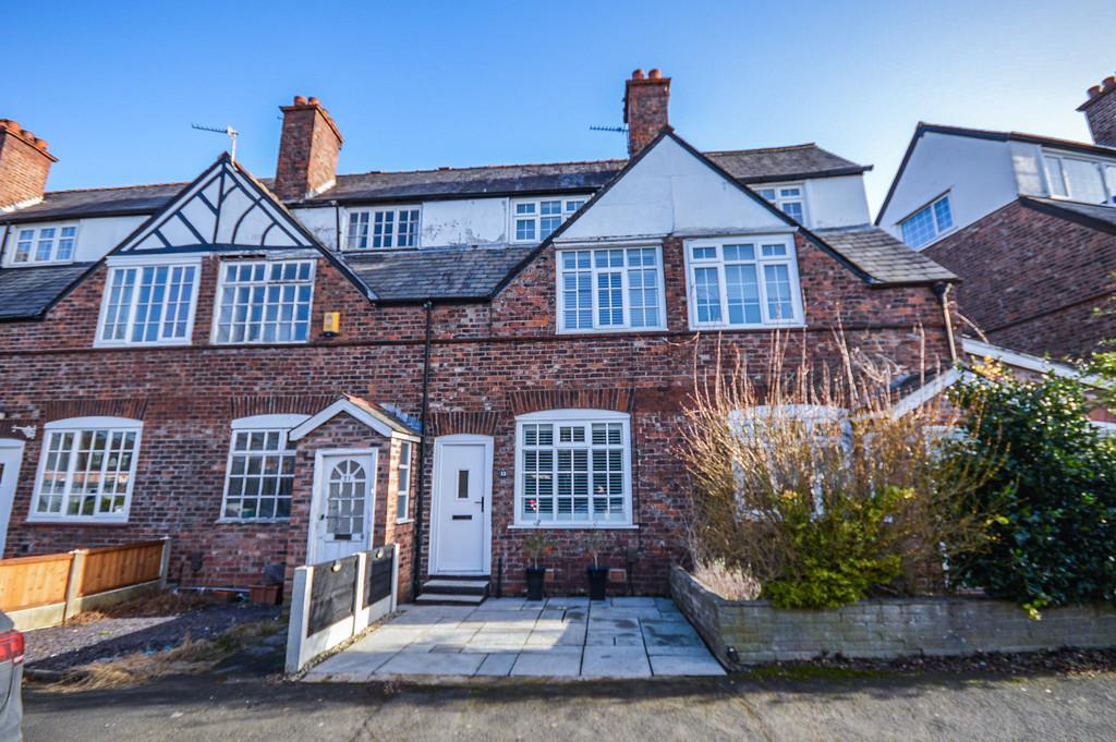 Lawrence Road, Altrincham 3 bed terraced house £400,000