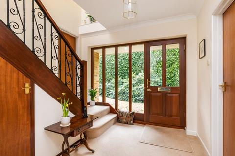 Foxcotte Lanham Lane, Winchester, SO22 5JS