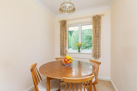 Foxcotte Lanham Lane, Winchester, SO22 5JS