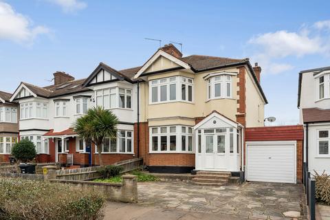 38 Elmcroft Avenue, London, E11 2BL