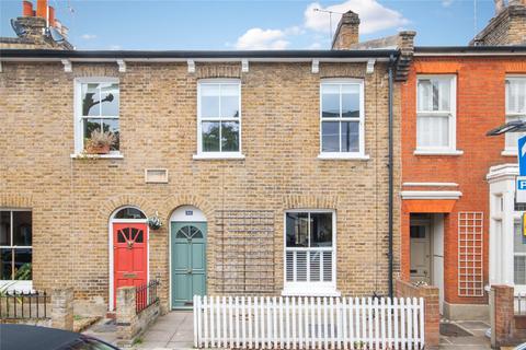 31 Paxton Road, London, W4 2QT