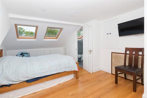 31 Paxton Road, London, W4 2QT