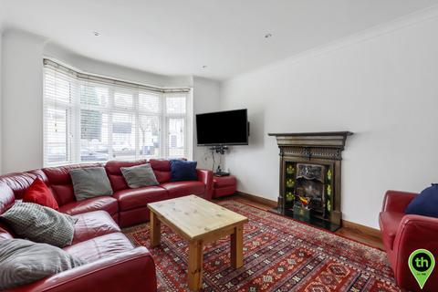 6 Wyre Grove, Edgware, HA8 8UP