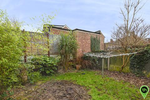 6 Wyre Grove, Edgware, HA8 8UP