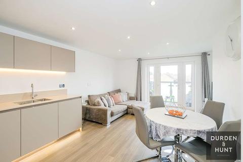 1 bedroom apartment for sale - Nova Court, Loughton, IG10