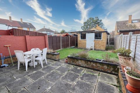 36 Barnstaple Road, Romford, RM3 7SS