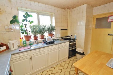 36 Barnstaple Road, Romford, RM3 7SS