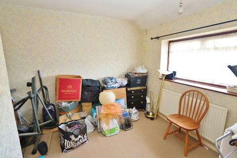 36 Barnstaple Road, Romford, RM3 7SS