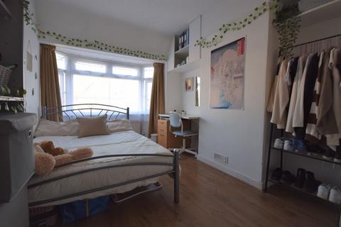 undefined, Aldershot Road, Guildford