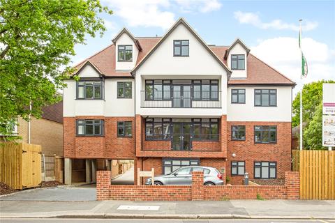 2 bedroom apartment for sale - Hall Lane, Upminster, RM14
