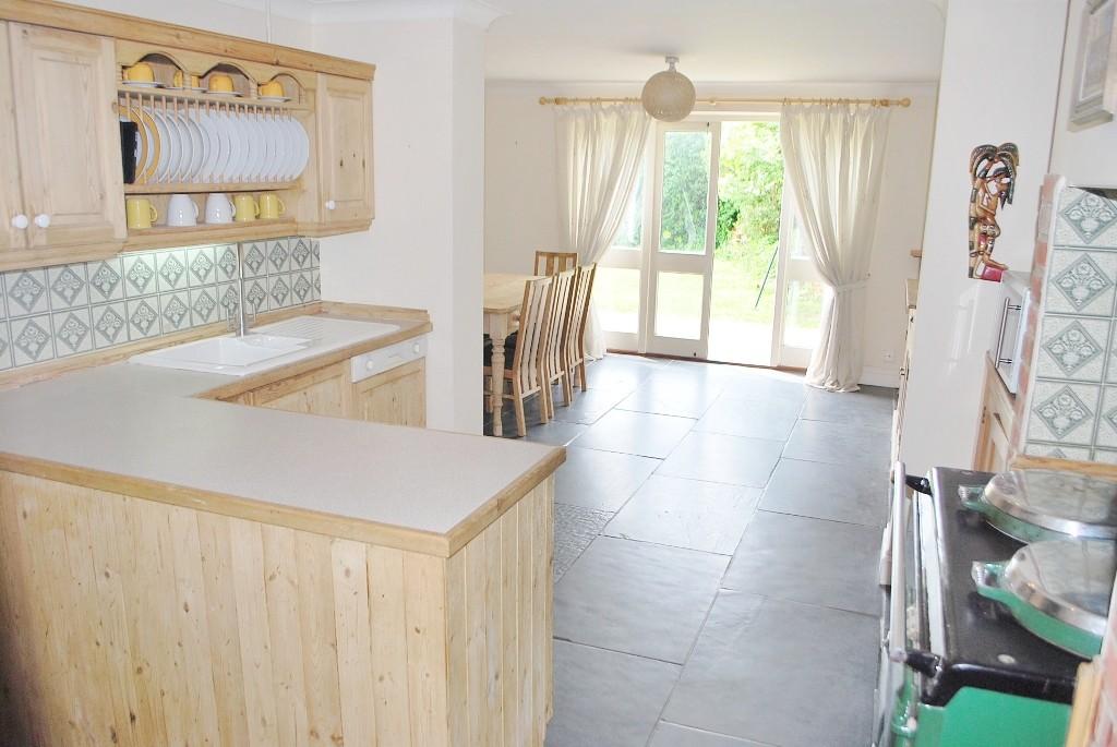 Kitchen/dining area