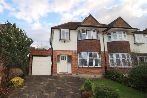 26 Manor Drive, Hinchley Wood, Esher, KT10 0AX