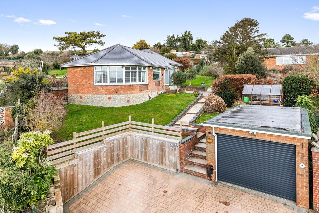 Danes Court, Dover, Dover, CT16 3 bed detached bungalow £450,000