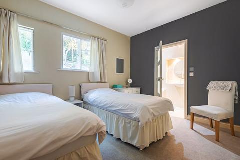 Woodlands Haste Hill, Haslemere, GU27 2NW