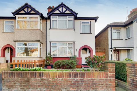 7 Beresford Avenue, London, W7 3AJ