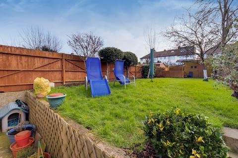 7 Beresford Avenue, London, W7 3AJ
